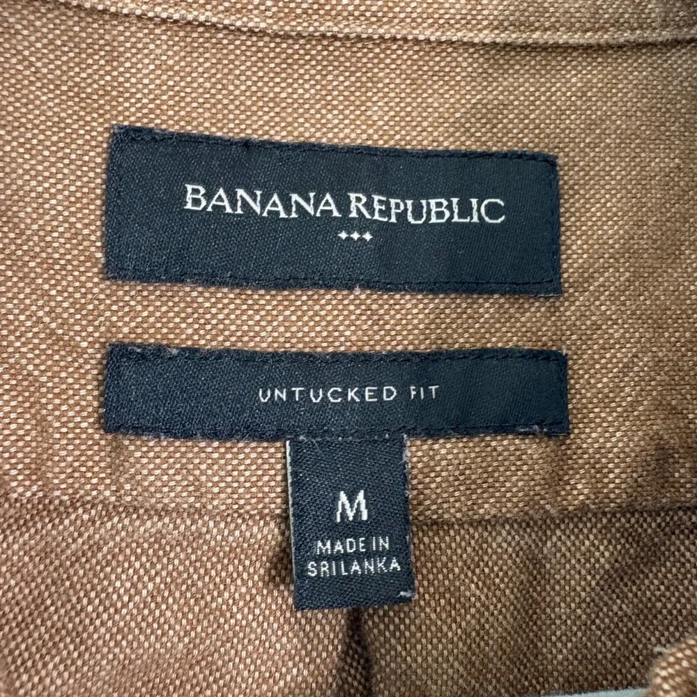 Banana Republic Button Down Shirt Mens M Brown Untucked Fit Casual Cotton Oxford